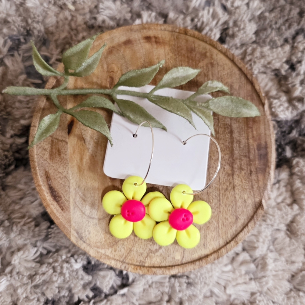 NWT Bright Yellow Flower Hoop Earrings with Pink Center / Statement Earrings